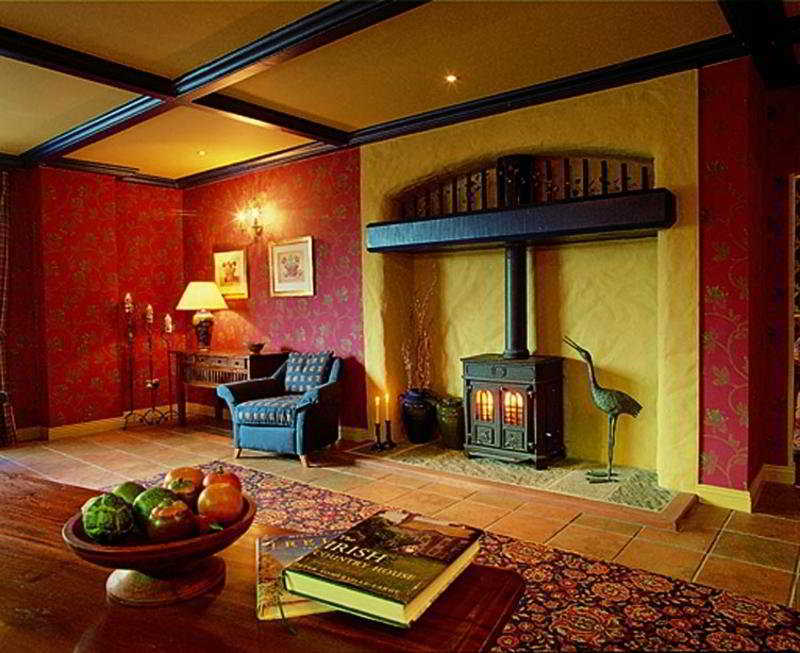 Whitegates Pub & Accommodation Killarney Exterior foto